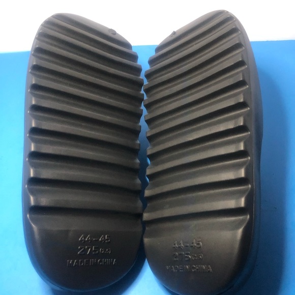 Thick Soled Black Sports Slides Soft Sandals Men’s Size 9.5/10 - Picture 7 of 8